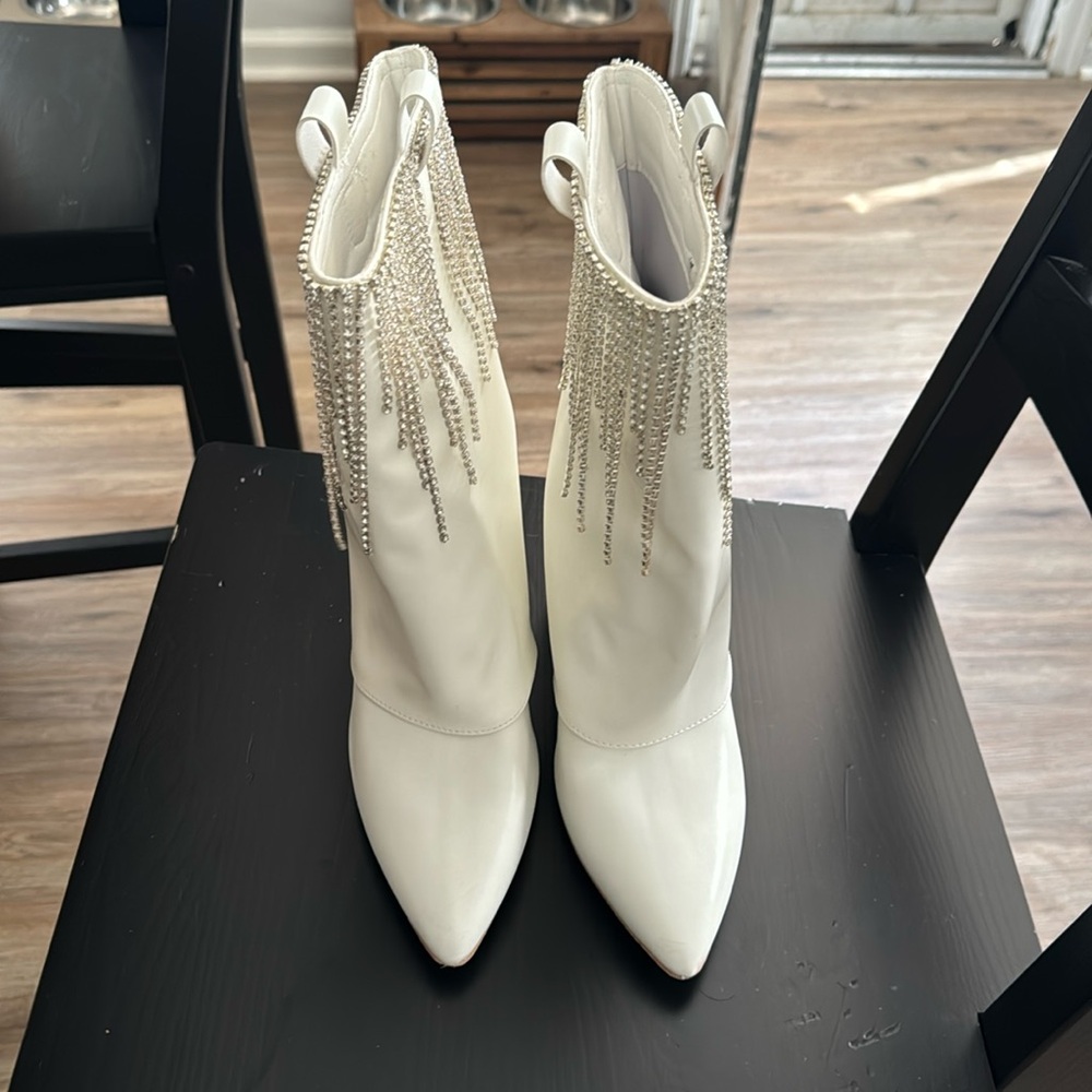 White booties with fringe